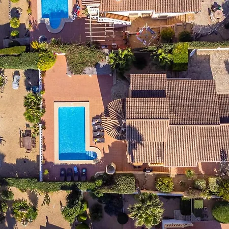 Comodo - Plusholidays Villa *