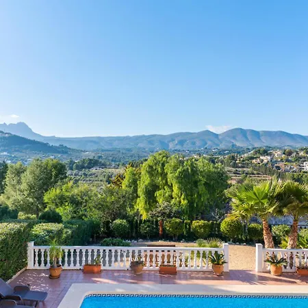 Villa Comodo - Plusholidays Casas de Torrat