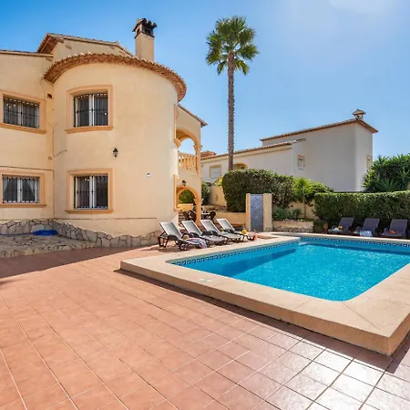 Comodo - Plusholidays * Casas de Torrat