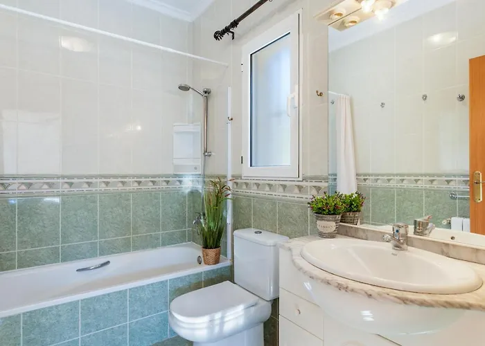 Comodo - Plusholidays *