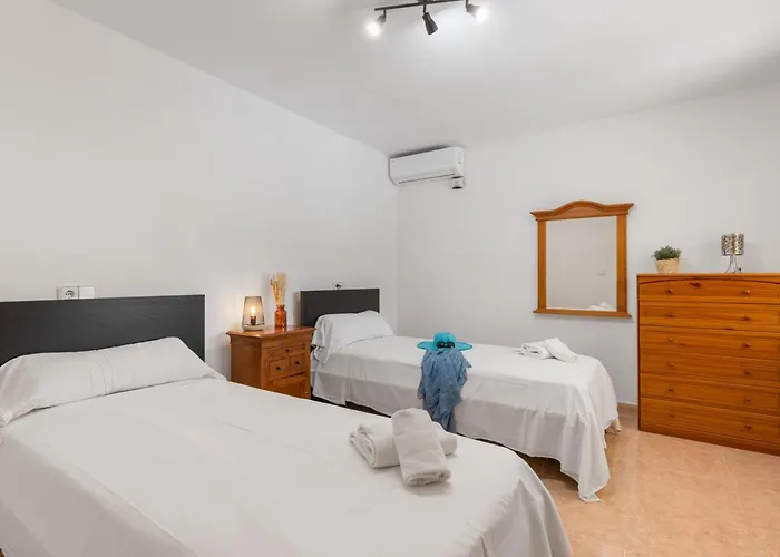 Villa Comodo - Plusholidays Casas de Torrat