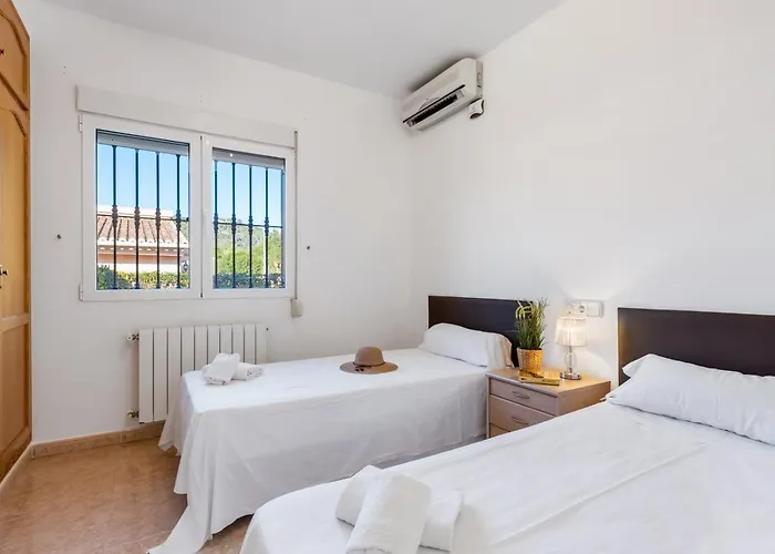 Comodo - Plusholidays Villa Casas de Torrat