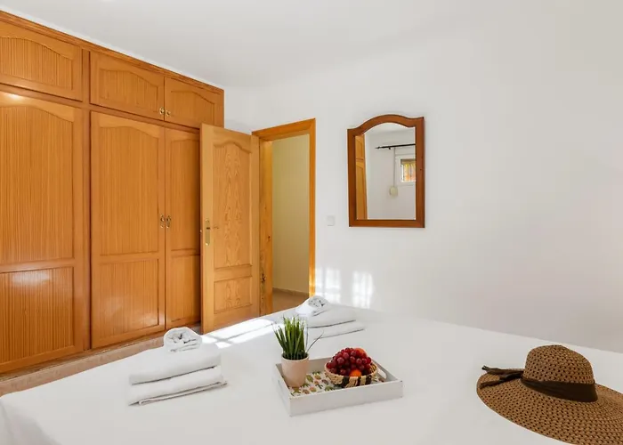 Comodo - Plusholidays Villa