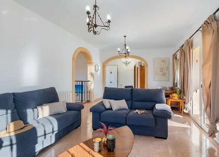 Villa Comodo - Plusholidays Casas de Torrat