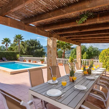 Comodo - Plusholidays Villa *